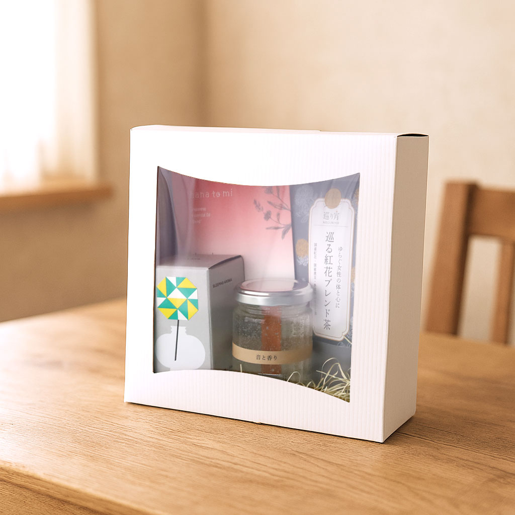 【べに花】更年期癒しの睡眠ギフトBOXセット（巡る紅花ブレンド茶、アロマバスソルト、五感アロマキャンドル、睡眠アロマミスト）の画像
