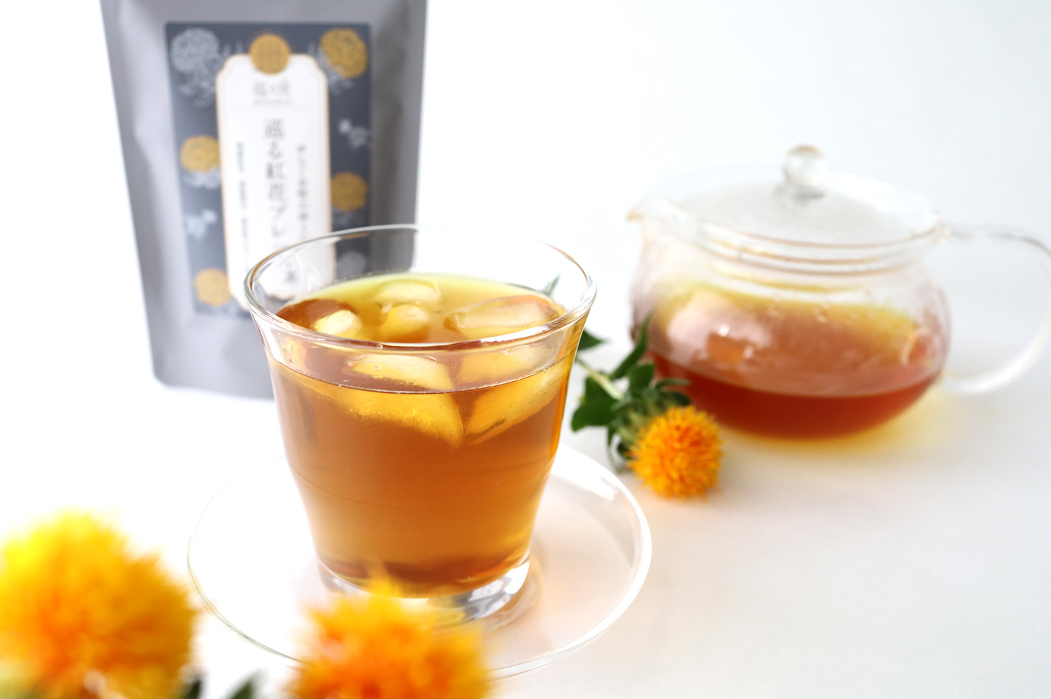冷たい紅花ブレンド茶