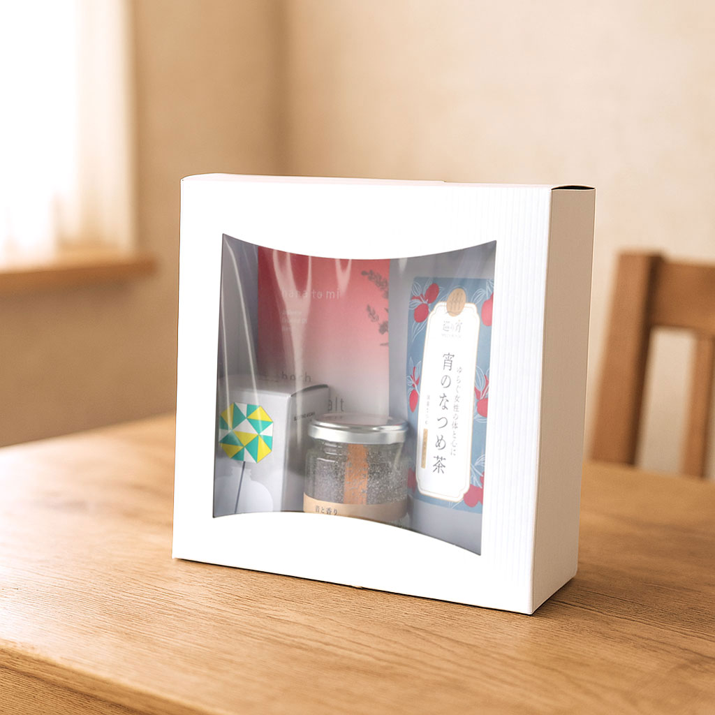 【なつめ茶】癒しの睡眠ギフトBOXセット（なつめ茶、五感アロマキャンドル、ハーブバスソルト、ピローミスト）の画像