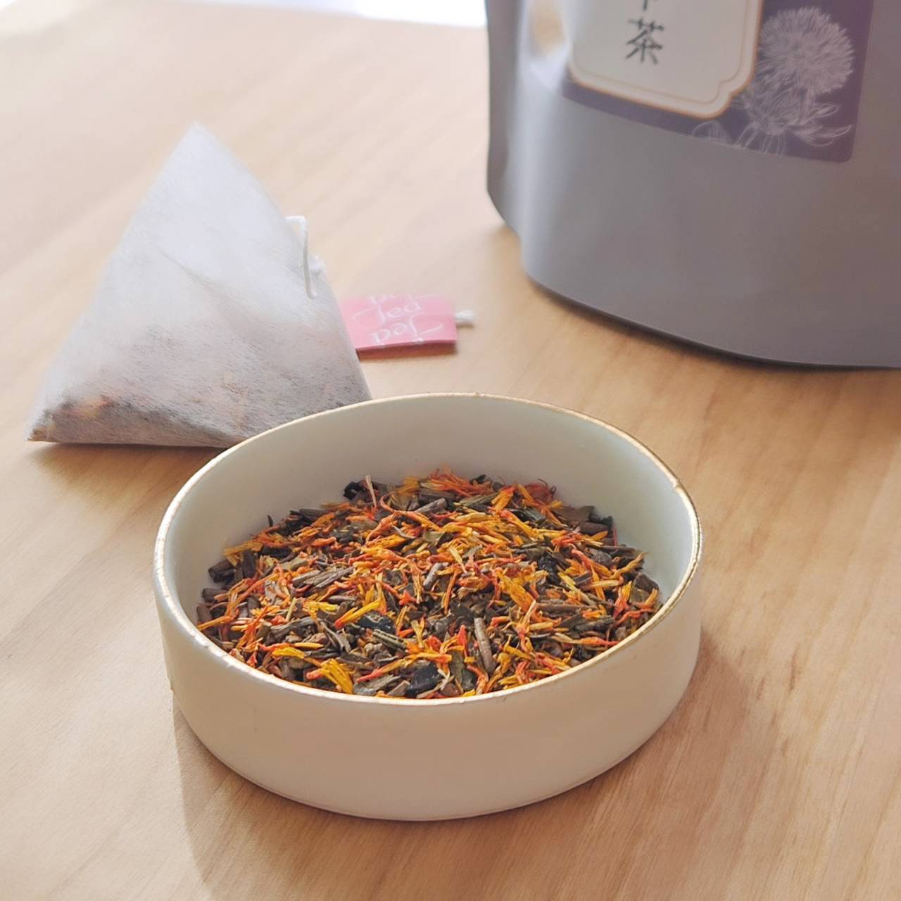 巡る紅花ブレンド茶