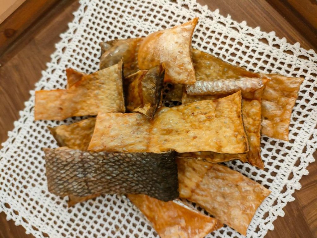 鮭皮せんべいの画像