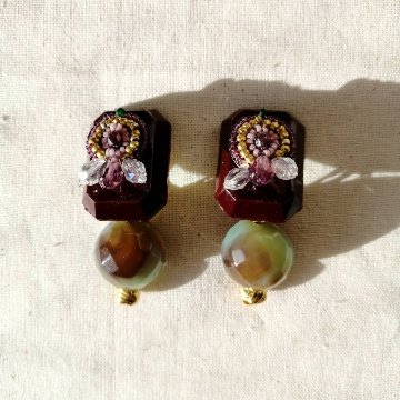 Burgundy Vintage earringsの画像