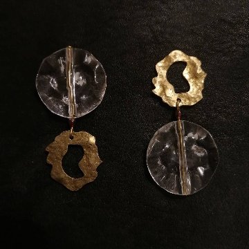 ＜受注製作＞Clear×Brass Vintage pierceの画像