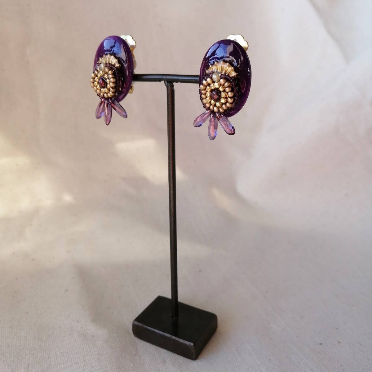 ＜受注制作＞Purple Vintage earringsの画像