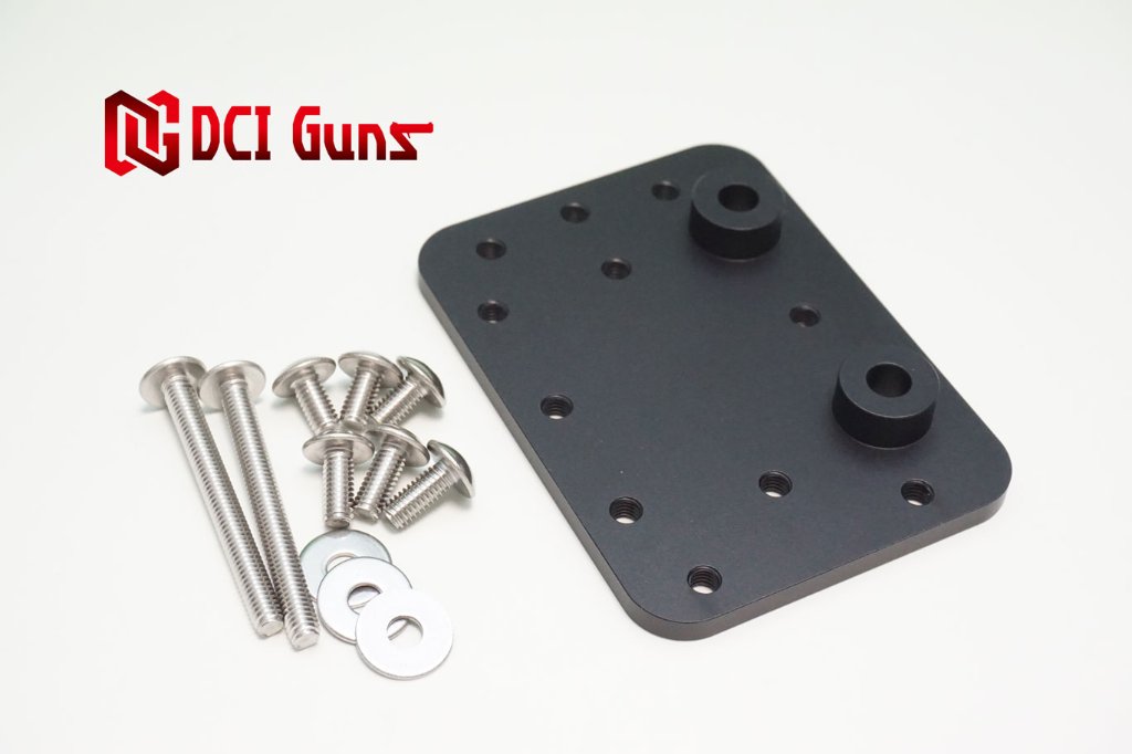 DCI Guns Warrior assault systems ユニバーサルホルスター用アングルアダプター(右用)の画像