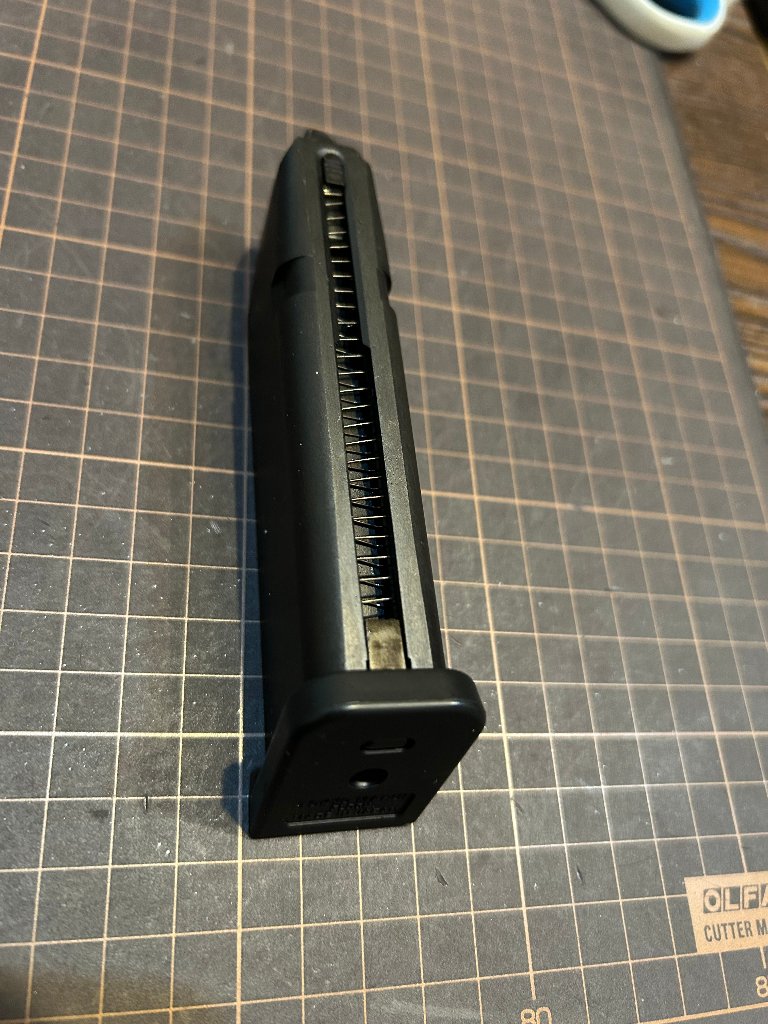 東京マルイ　グロック17　ロングマガジン（BBリップ、ガスケット、注入バルブ無し）の画像