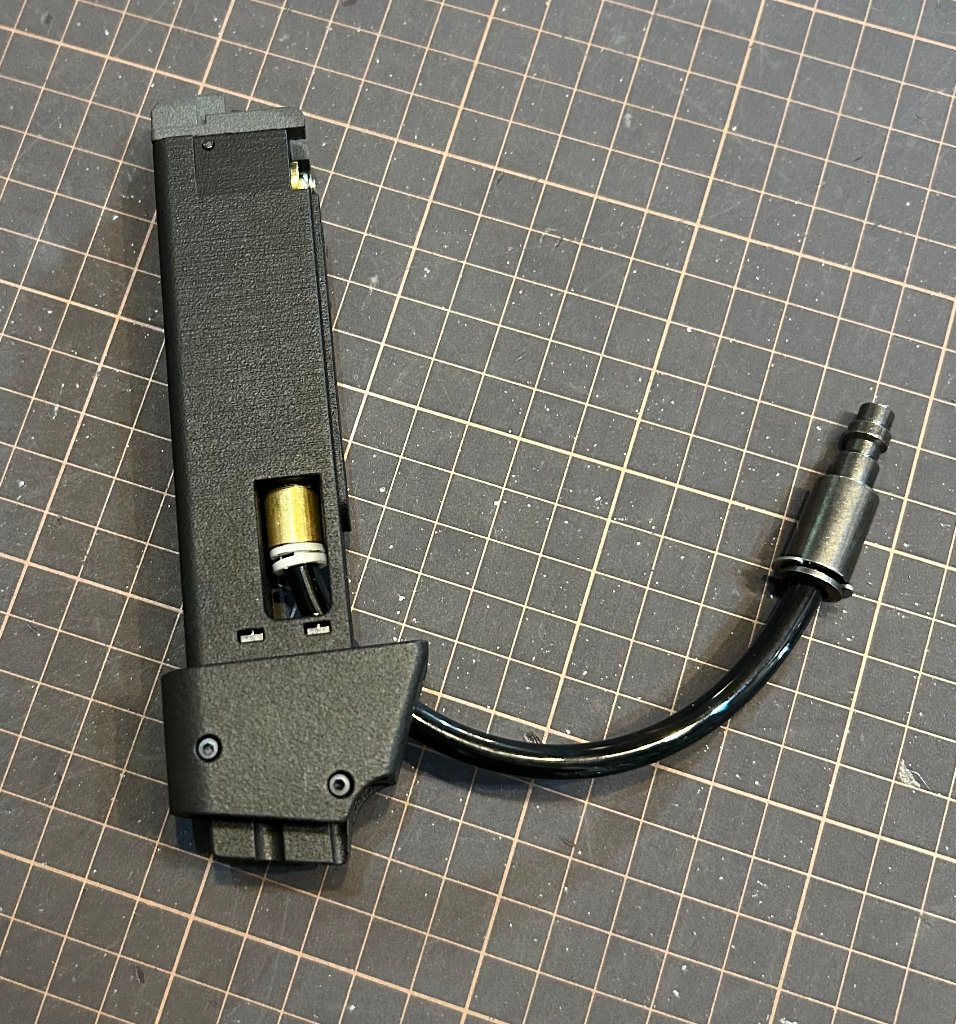 AIRTAC UK 東京マルイ SAIGA用外部ソースアダプター AIRTAC UK 東京マルイ SAIGA用外部ソースアダプター - メルカリ
