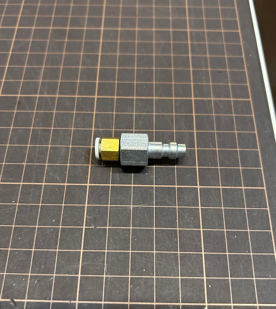 ライン　アダプター　4ｍｍ　の画像