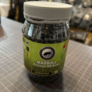 MADBULL プレシジョンBBシリーズ　アルティメット ヘビーウェイト 6mm 0.43g 2000発入り　ガンメタの画像