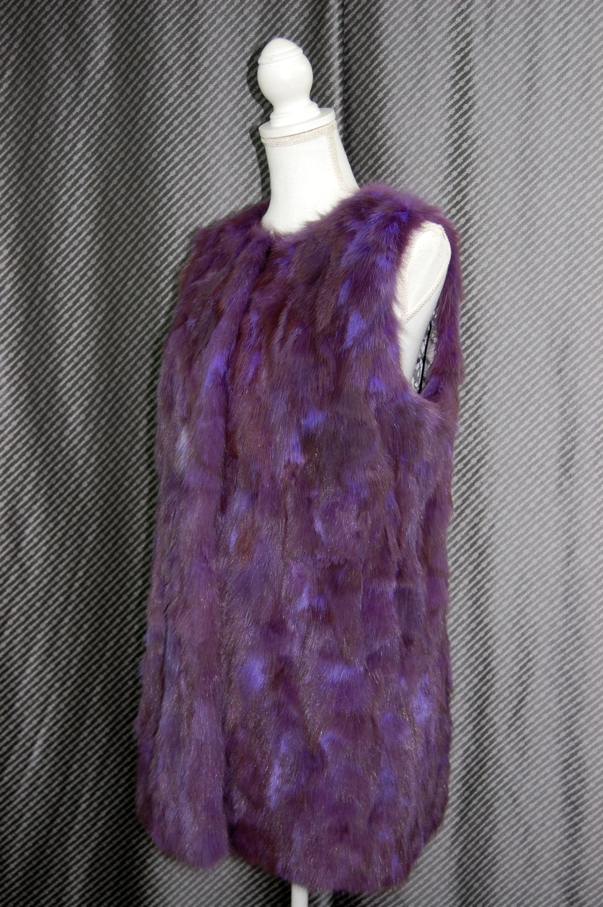 ロシアンセーブル　ピースロングベストの画像