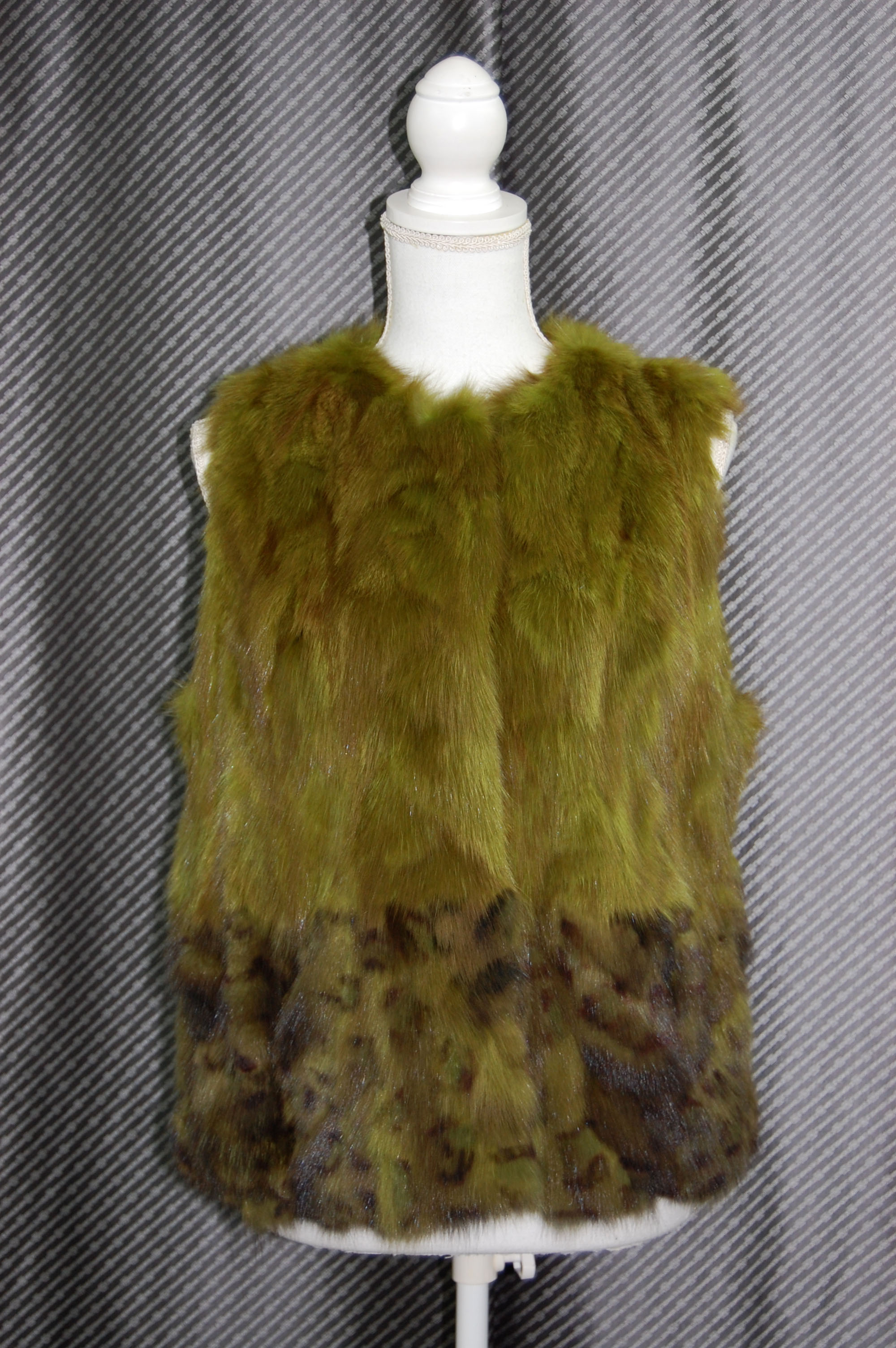 ロシアンセーブル　ピースベストの画像