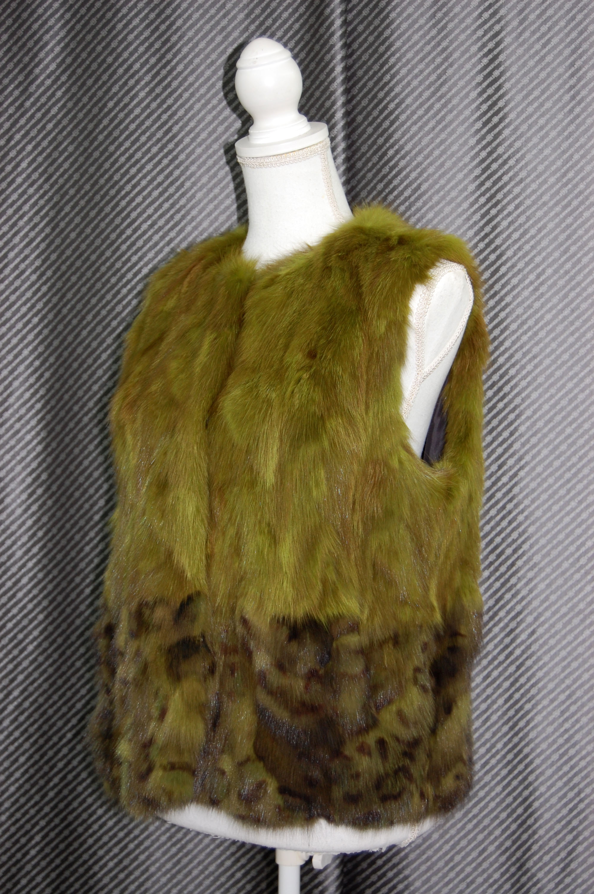 ロシアンセーブル　ピースベストの画像