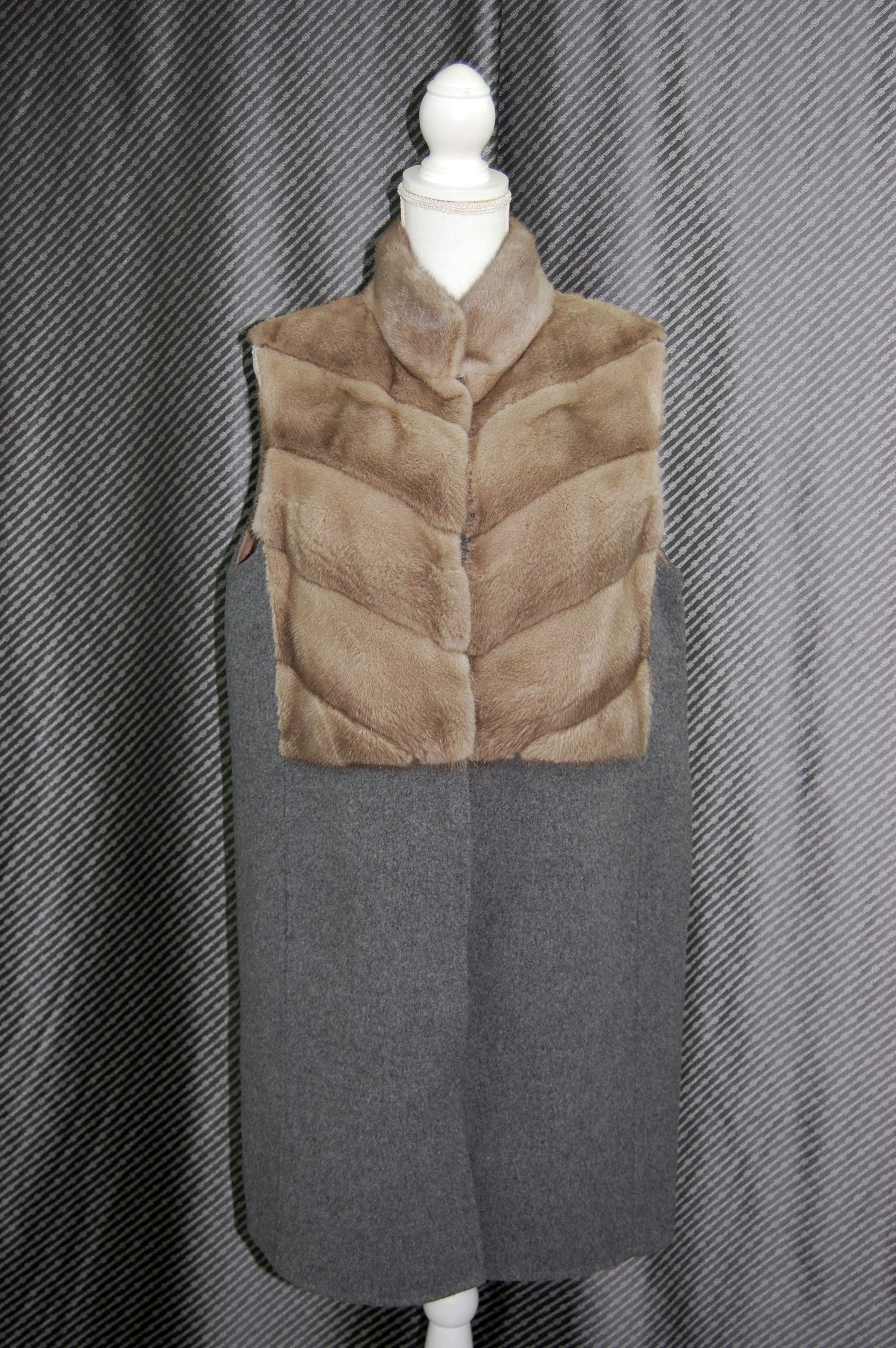 ミンク＆ウール　ダブルフェイスロングベストの画像