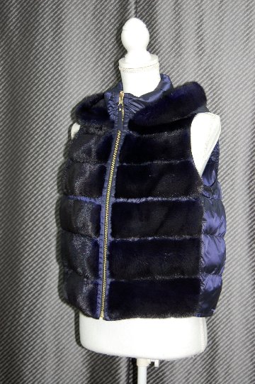 ミンク＆ダウン　フーディーベストの画像