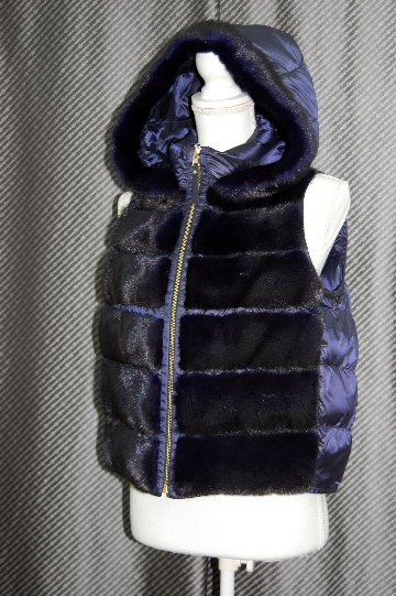 ミンク＆ダウン　フーディーベストの画像