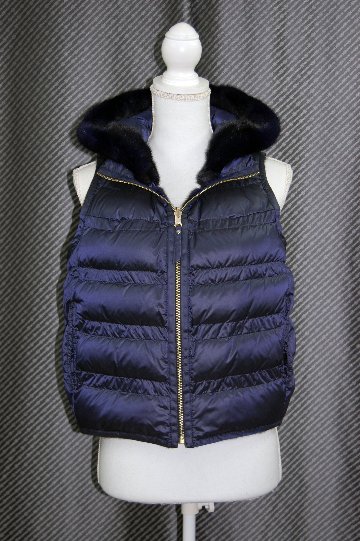 ミンク＆ダウン　フーディーベストの画像