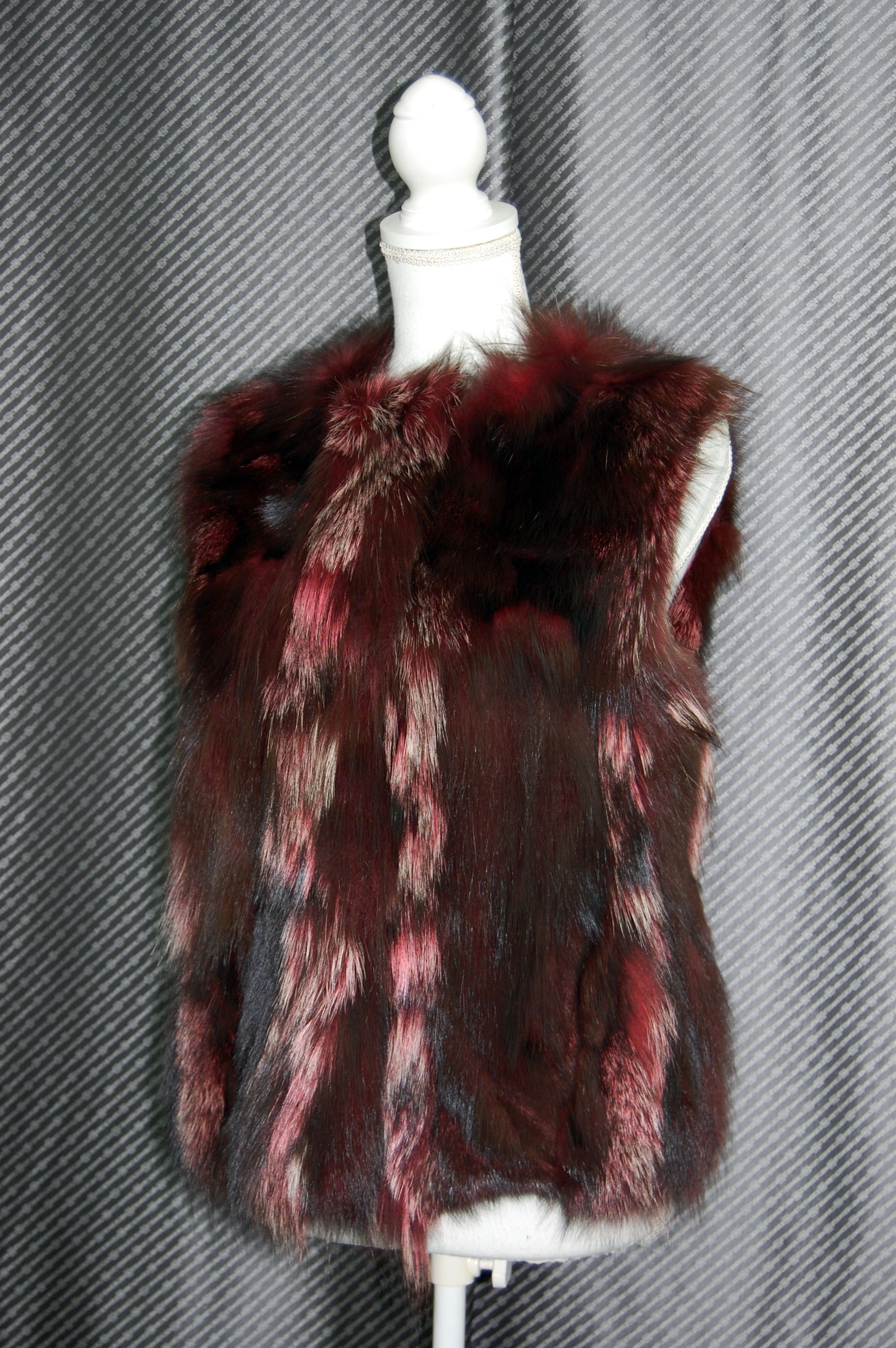 シルバーフォックス　ベストの画像