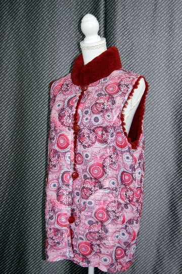 ヌートリアレイヤー　リバーシブルベストの画像