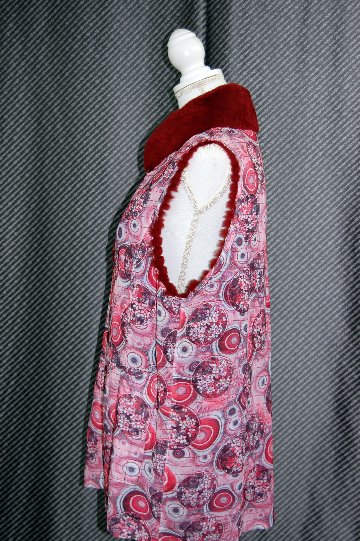 ヌートリアレイヤー　リバーシブルベストの画像