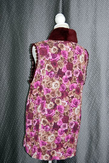 ヌートリアレイヤー　リバーシブルベストの画像