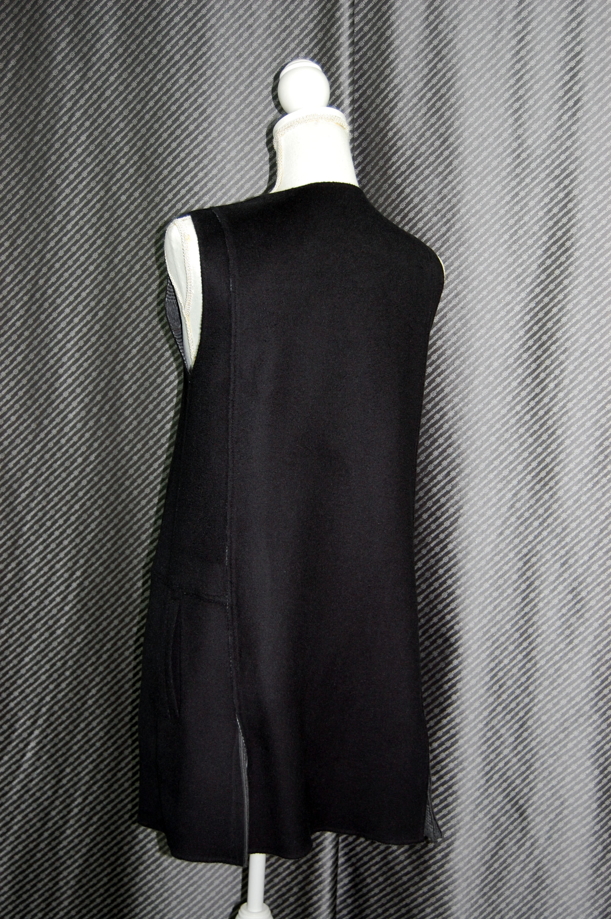 カシミヤ混ウール　ダブルフェイスロングベストの画像