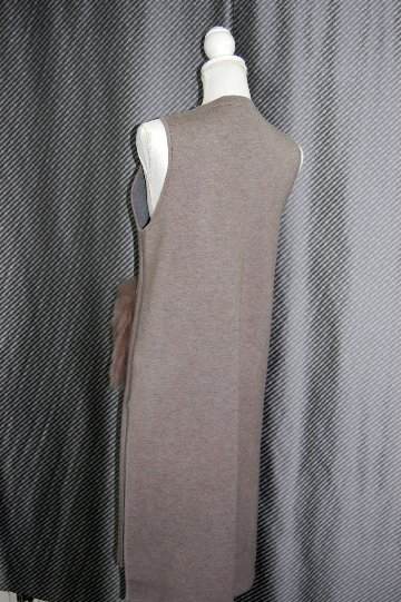 ウール混ニット　Vネックロングジレ　Foxポケット付の画像