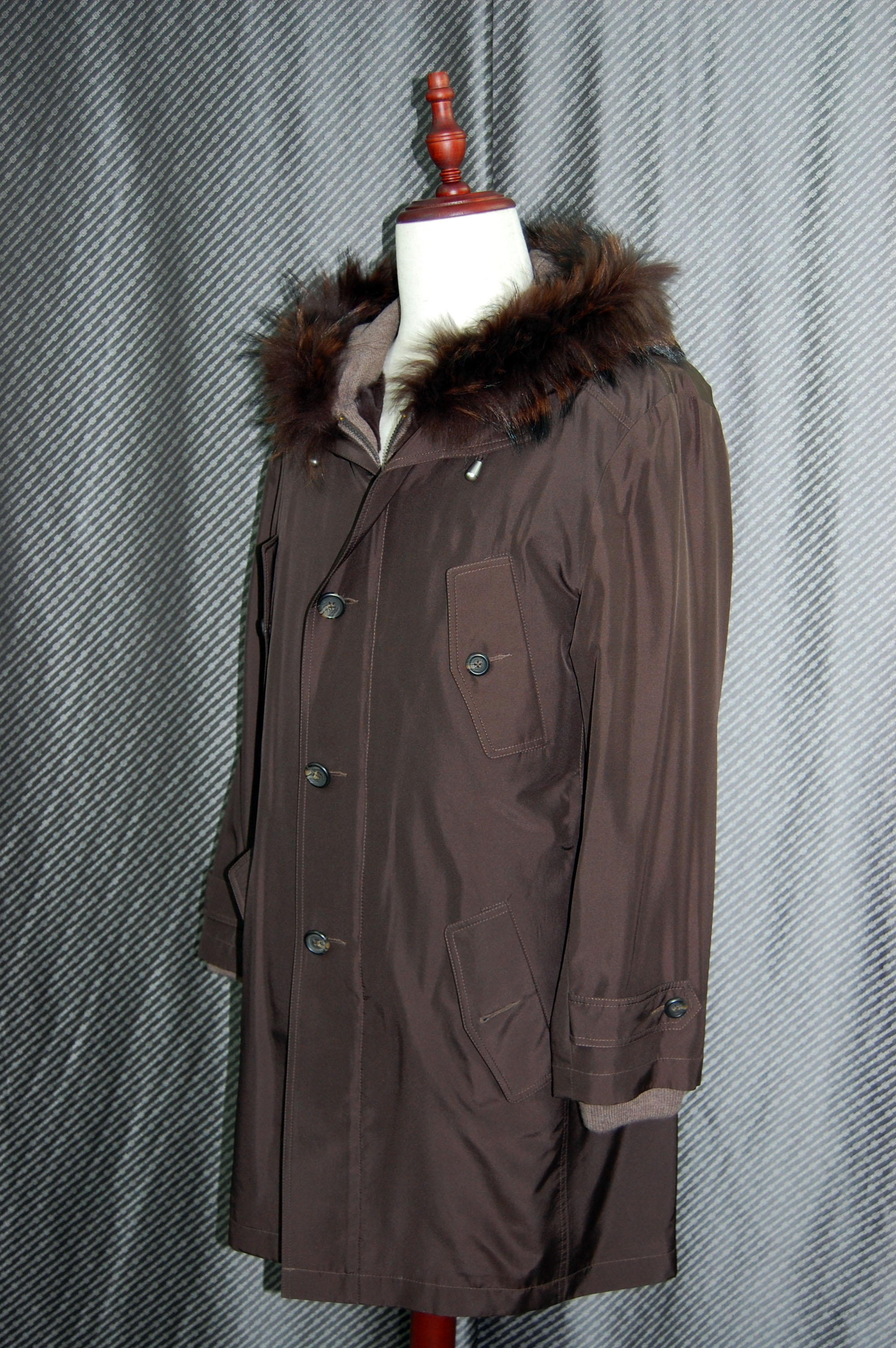 Men'sシェアードラビット＆カシミヤ混ウールニットライナー付　シルクコート　チャイナラクーントリムの画像