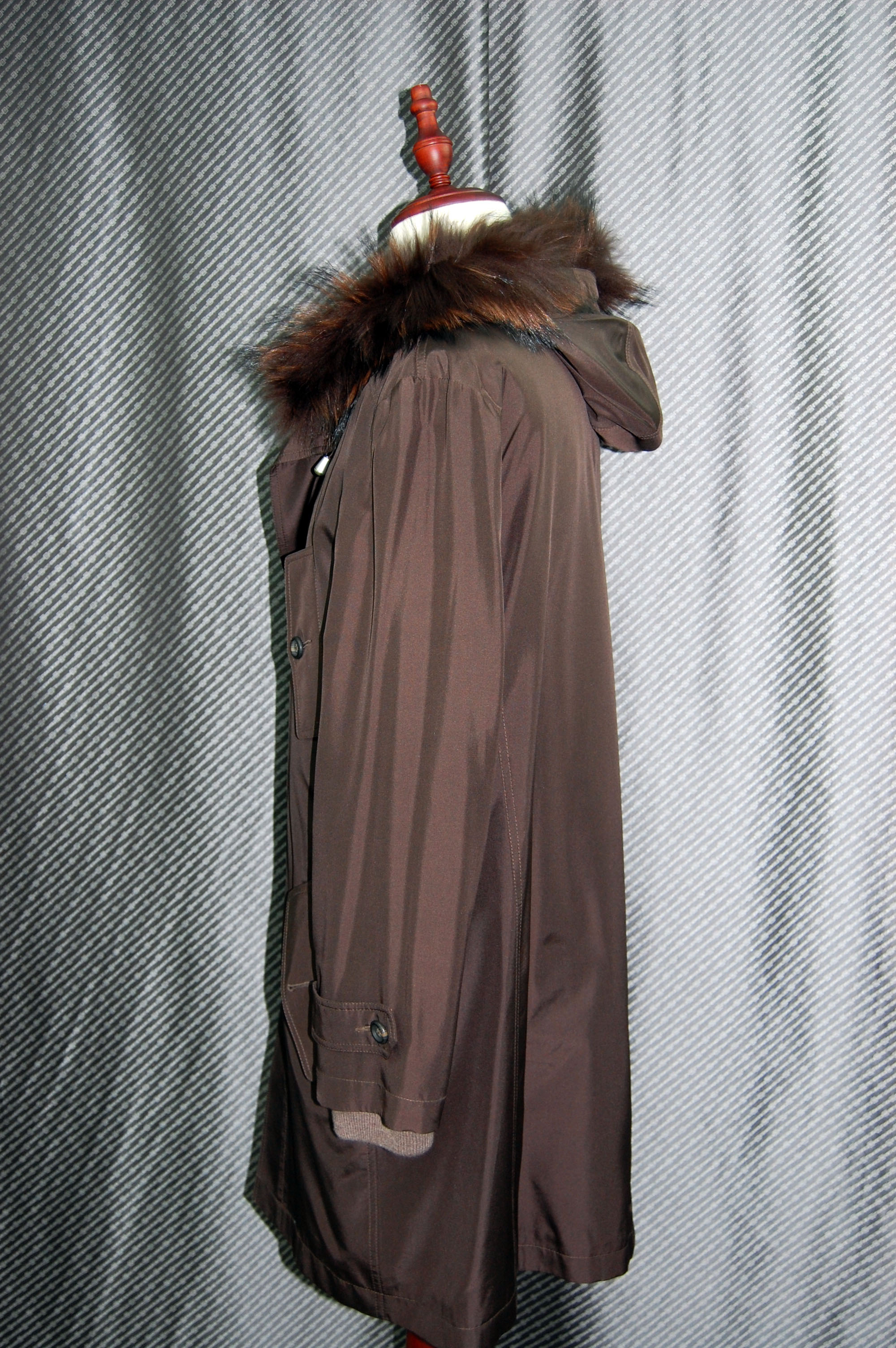 Men'sシェアードラビット＆カシミヤ混ウールニットライナー付　シルクコート　チャイナラクーントリムの画像