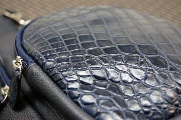 クロコ＆カーフレザー　ボディーバッグの画像