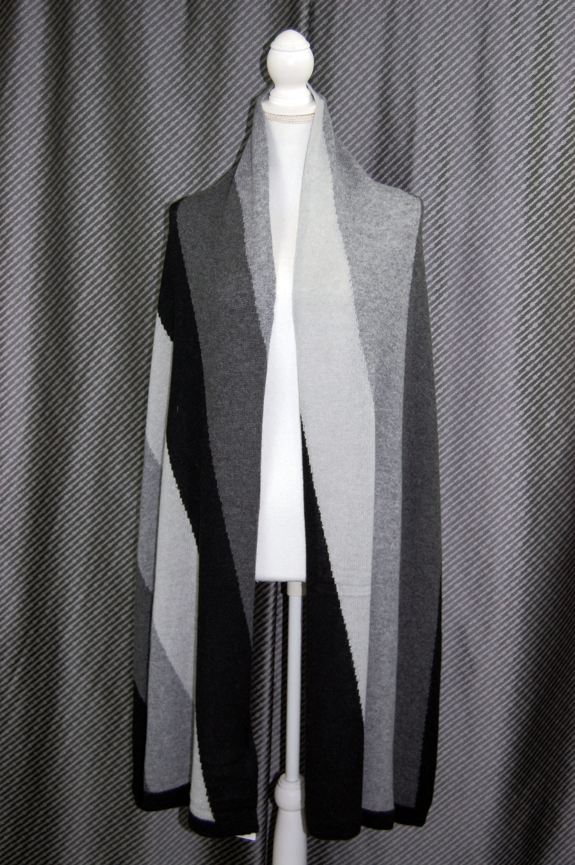 カシミヤニット　大判ストールの画像