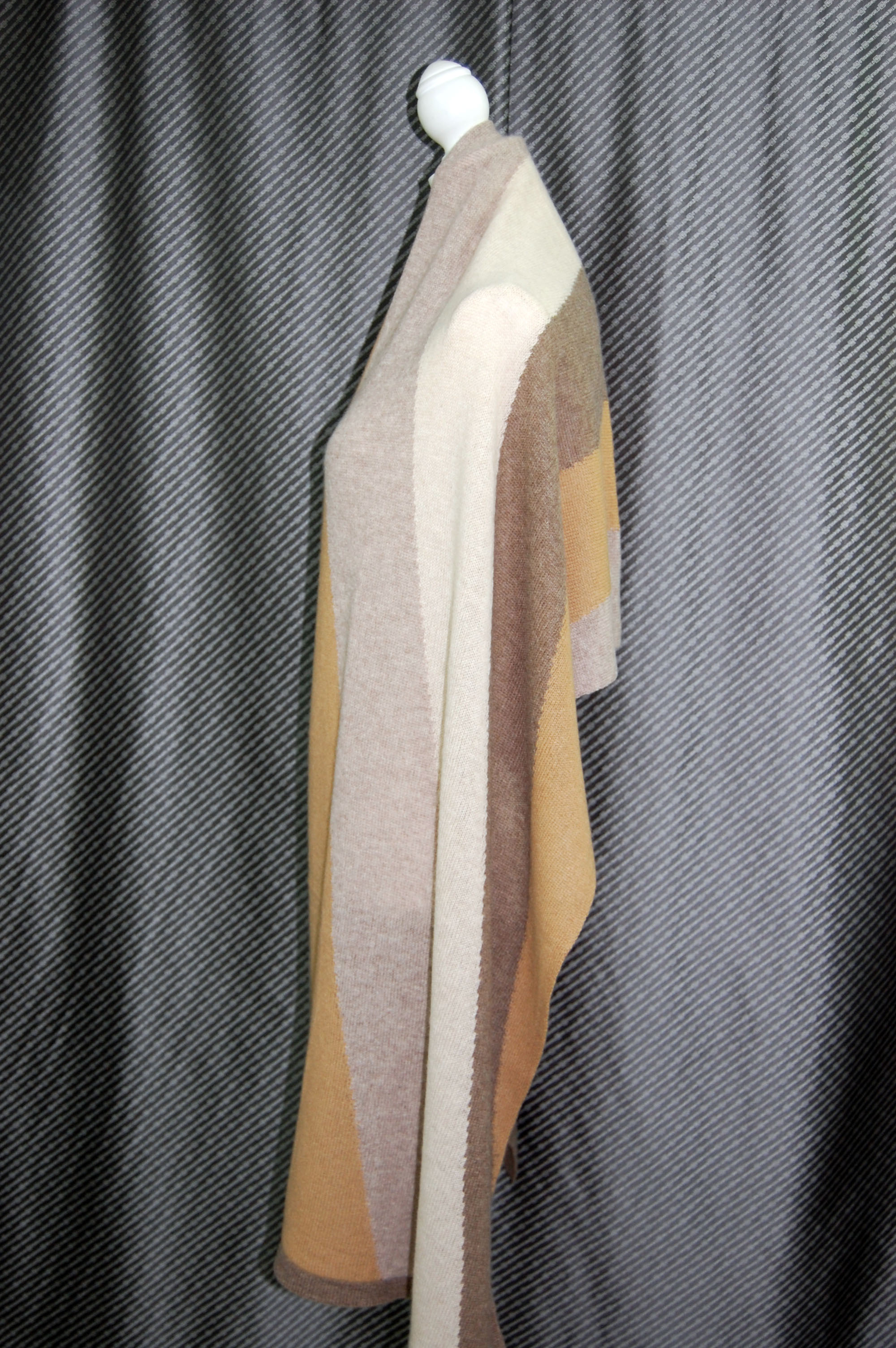 カシミヤニット　大判ストールの画像