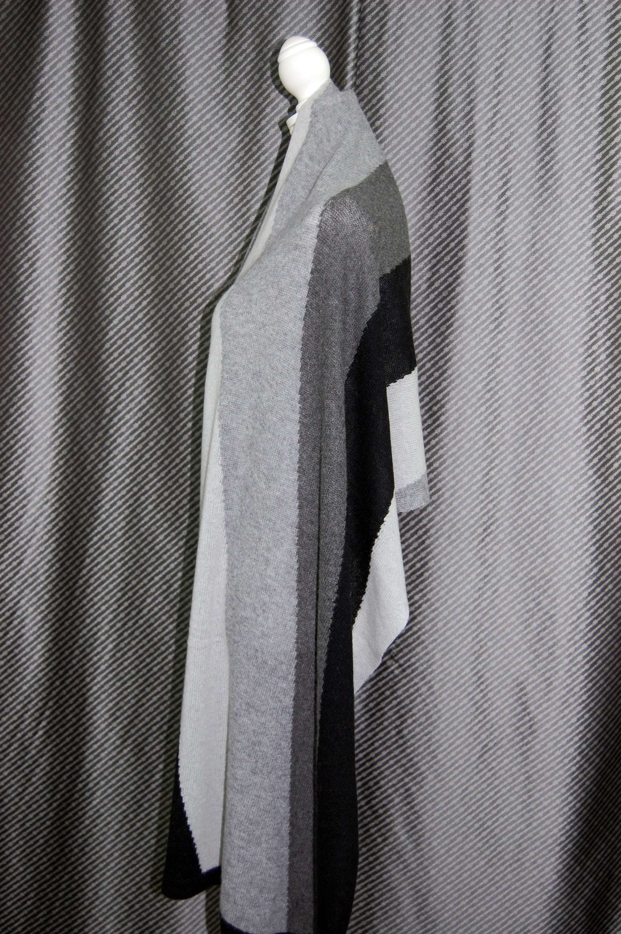 カシミヤニット　大判ストールの画像