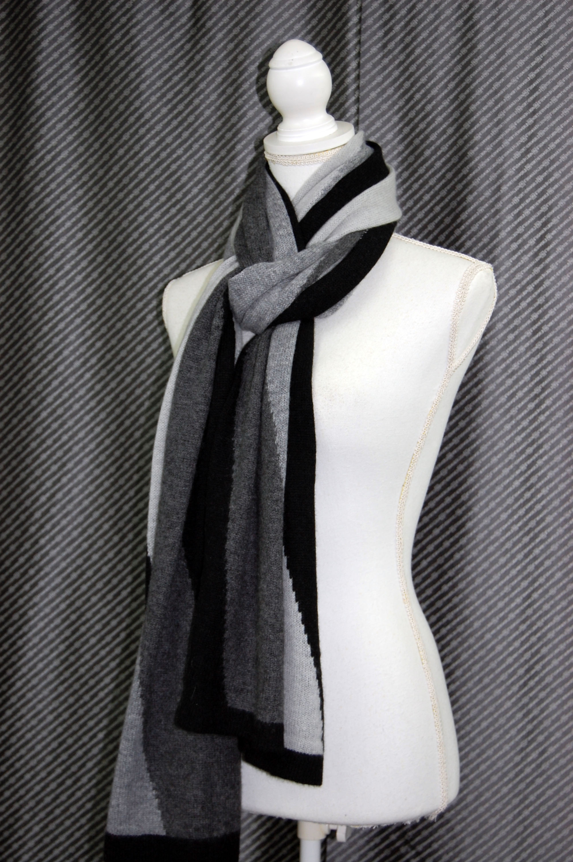 カシミヤニット　大判ストールの画像