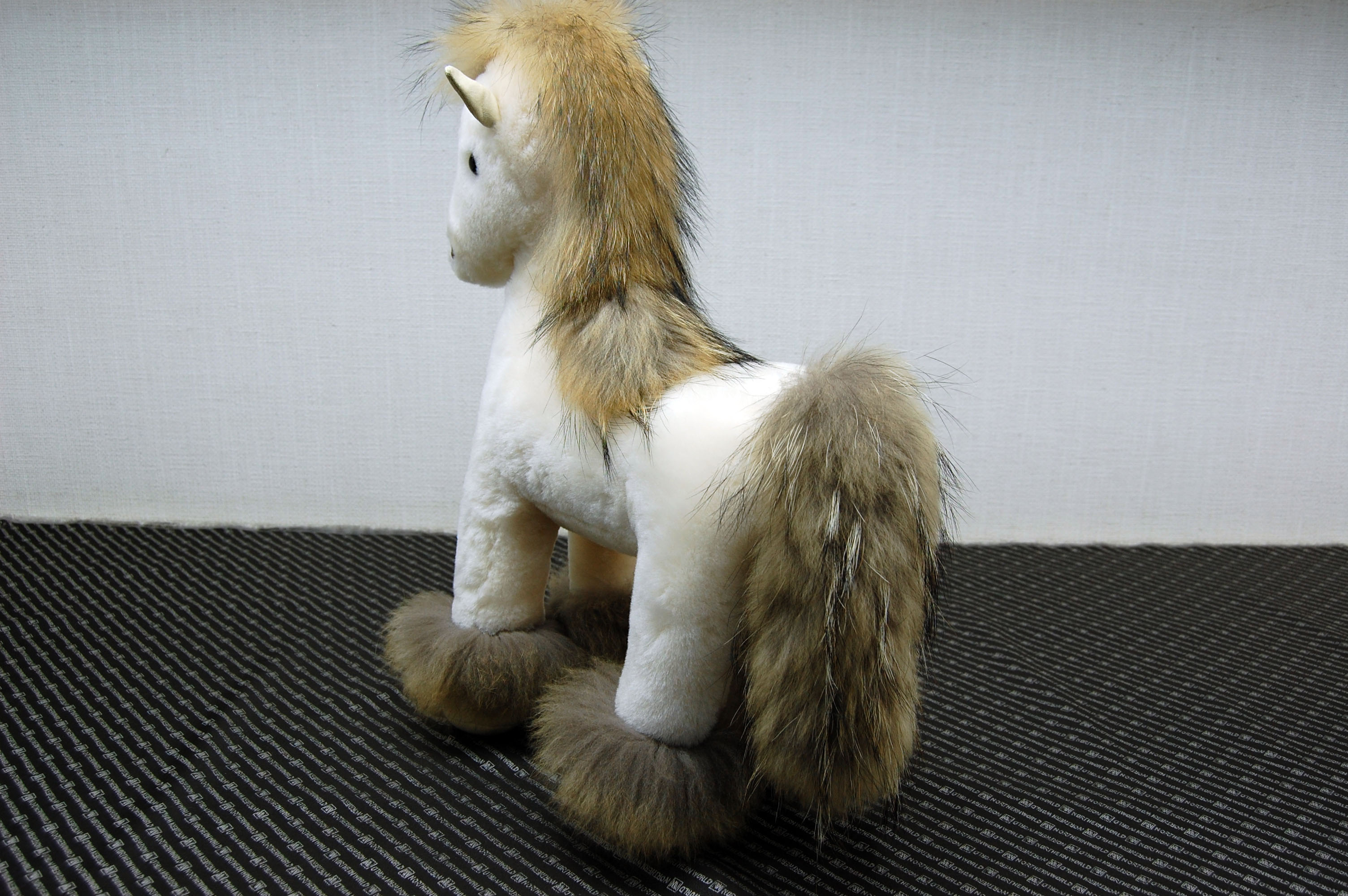 ムートン　ドール（ホース）の画像