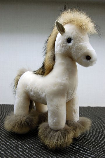 ムートン　ドール（ホース）の画像
