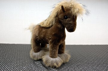 ムートン　ドール（ホース）の画像