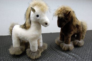 ムートン　ドール（ホース）の画像