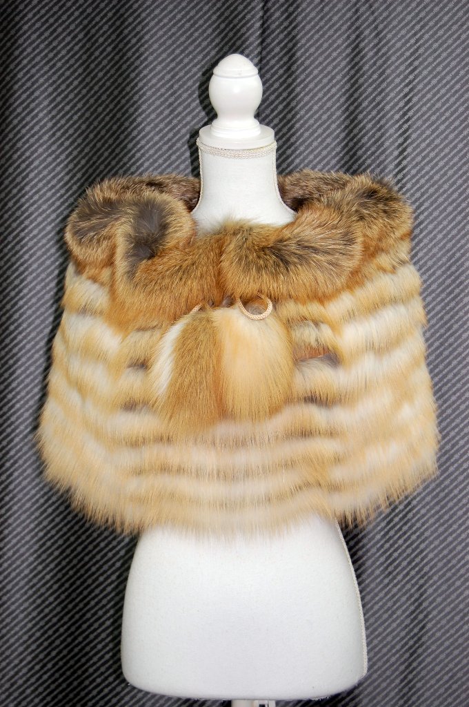 フォックス　ドレッシーケープの画像