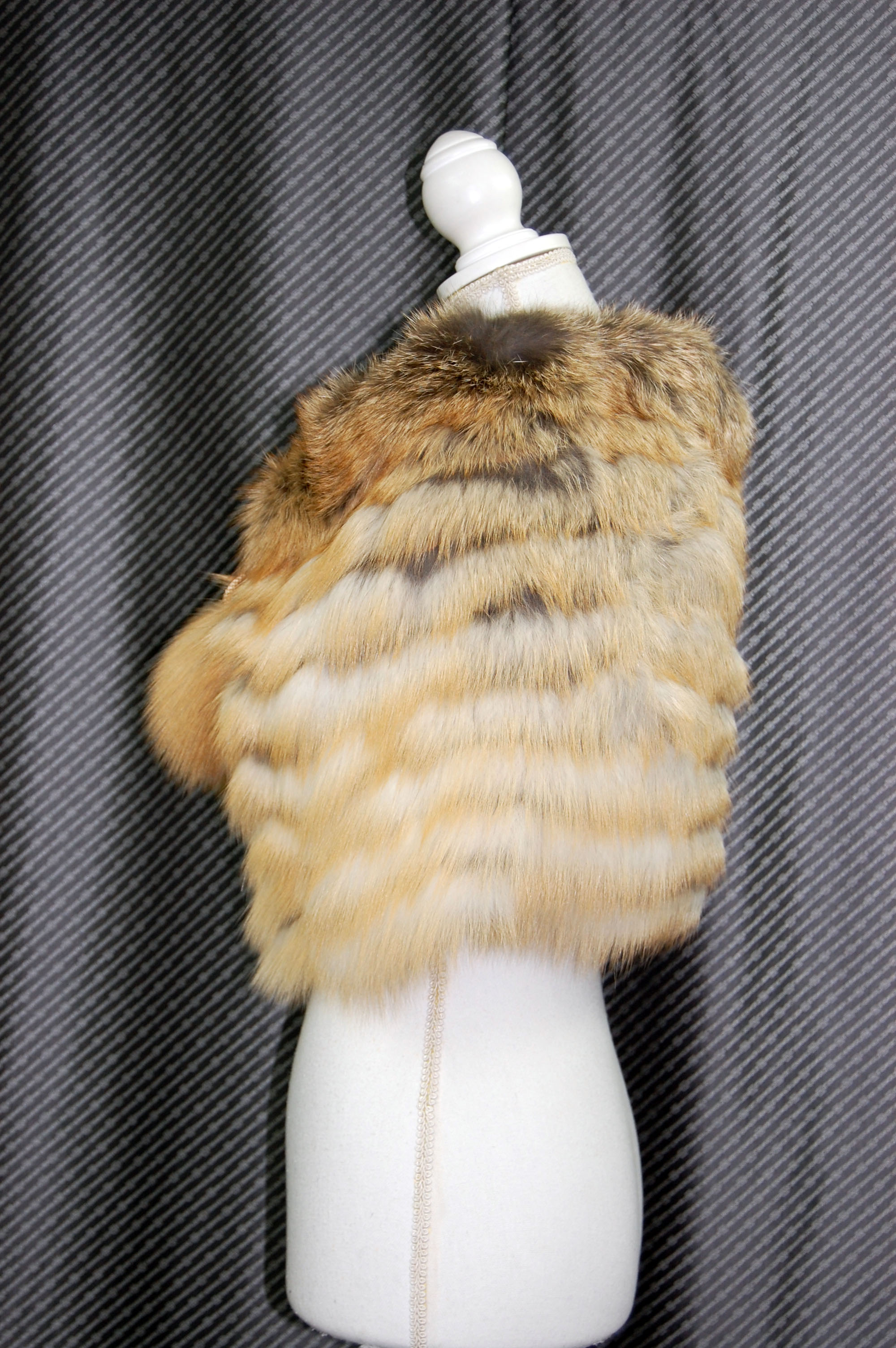 フォックス　ドレッシーケープの画像