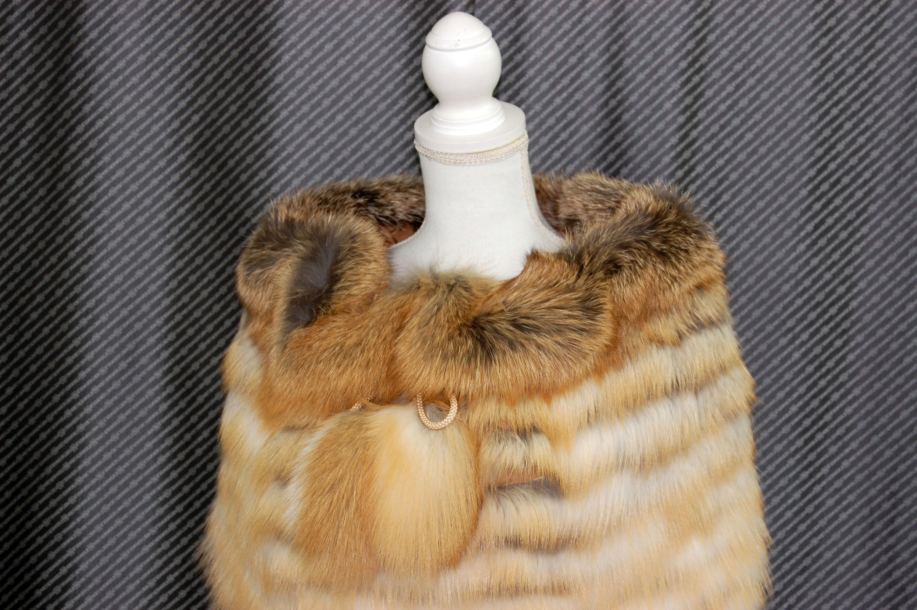 フォックス　ドレッシーケープの画像