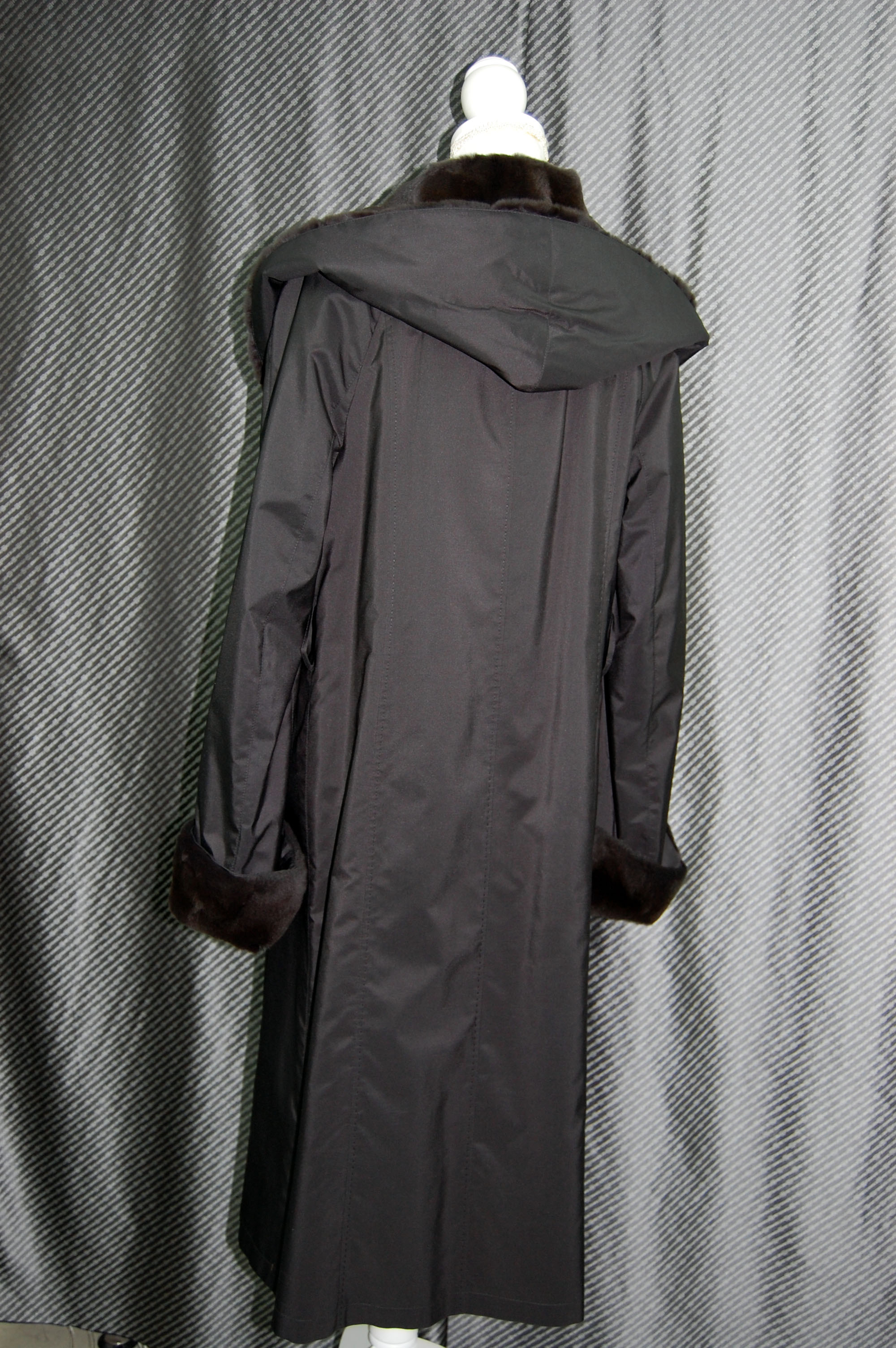 プラックトウィーゼルライナー付　フーディーロングコートの画像