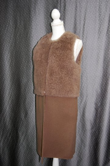 カシミヤゴート＆ウール　切り替えロングベストの画像