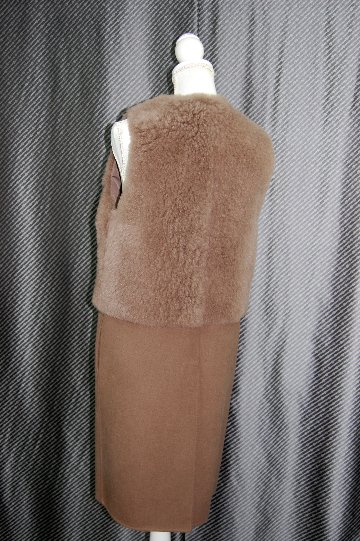 カシミヤゴート＆ウール　切り替えロングベストの画像