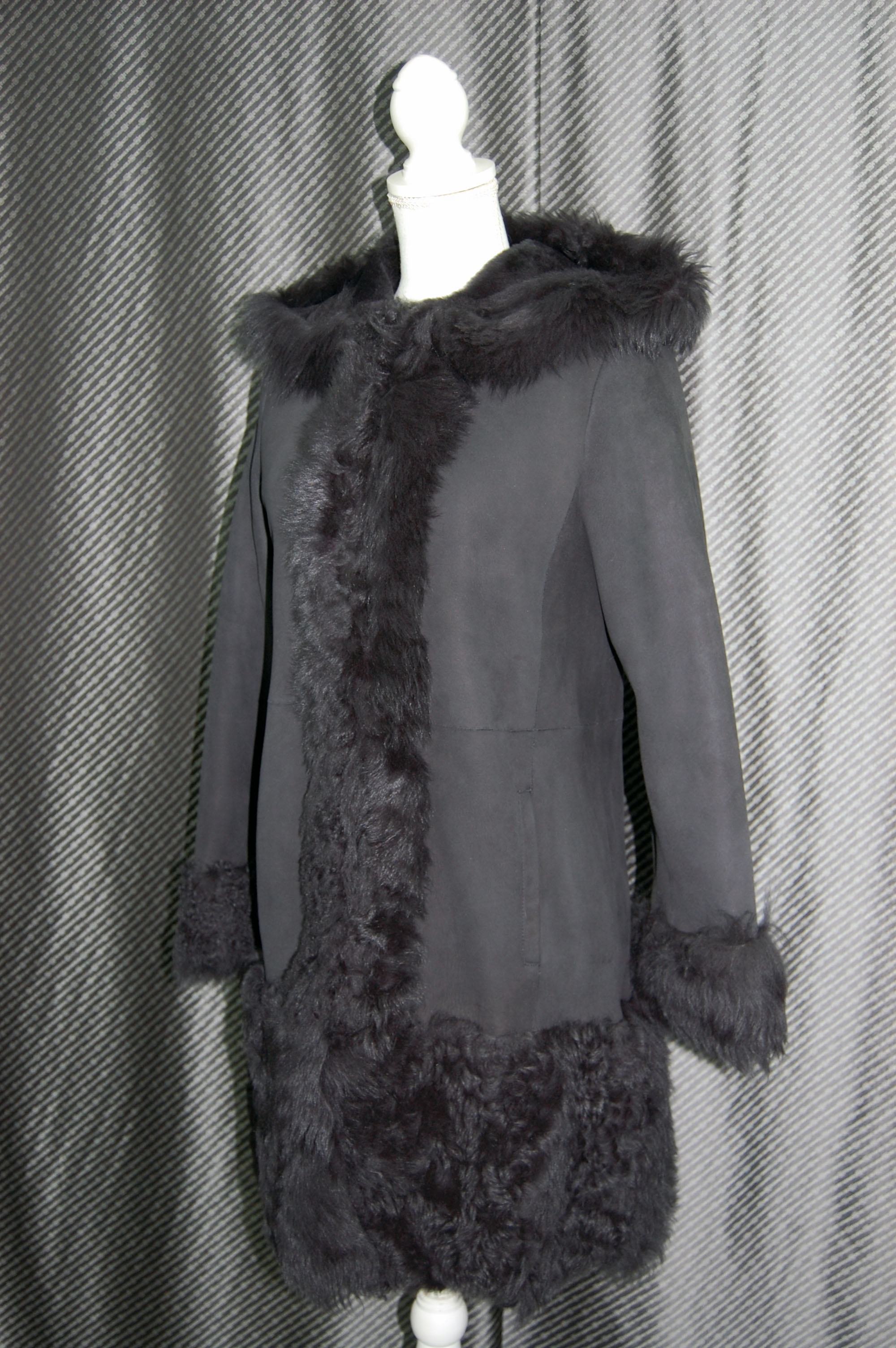 ムートン　ダブルフェイス長毛切り替えフーディーコートの画像