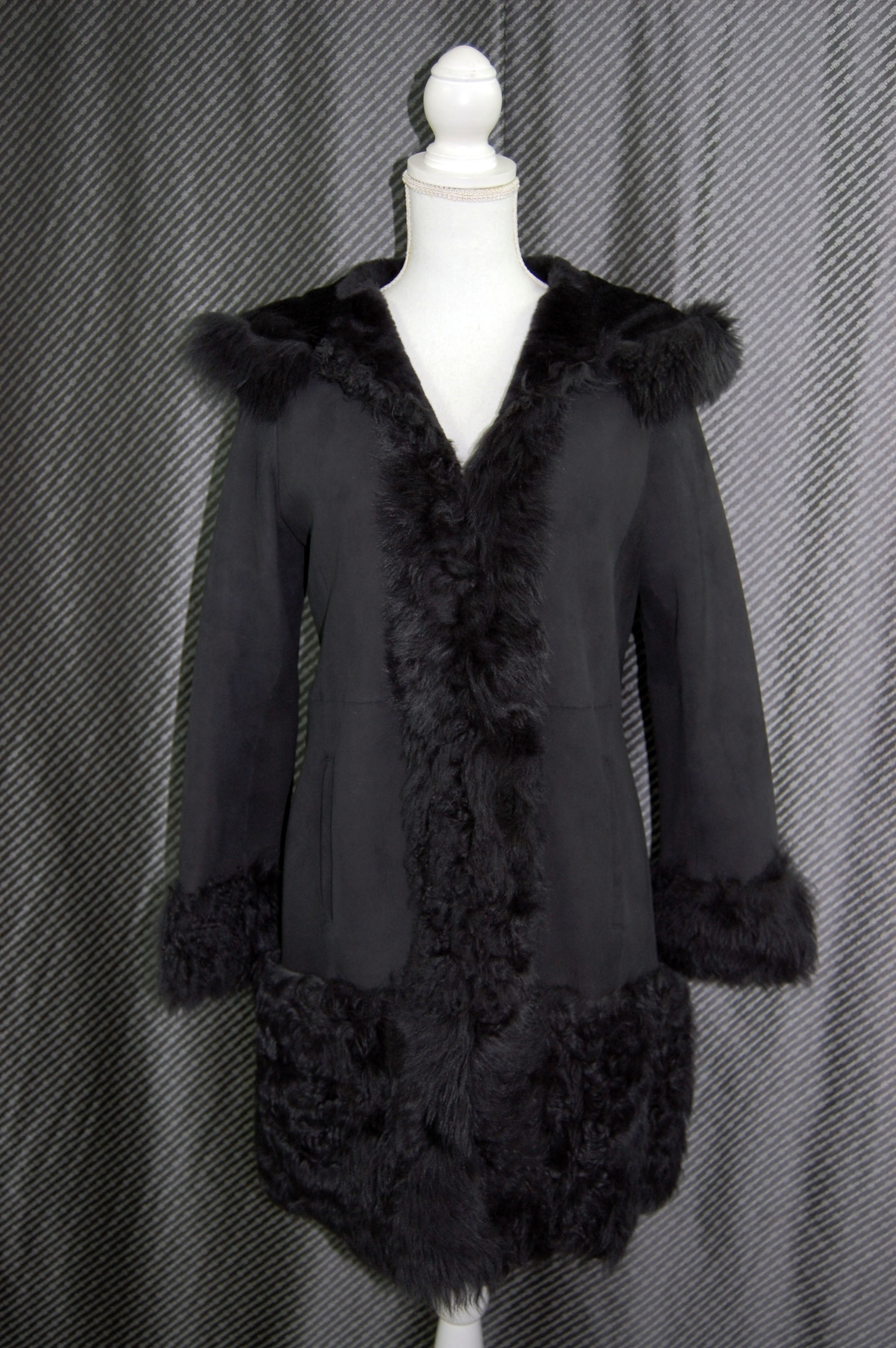 ムートン　ダブルフェイス長毛切り替えフーディーコートの画像