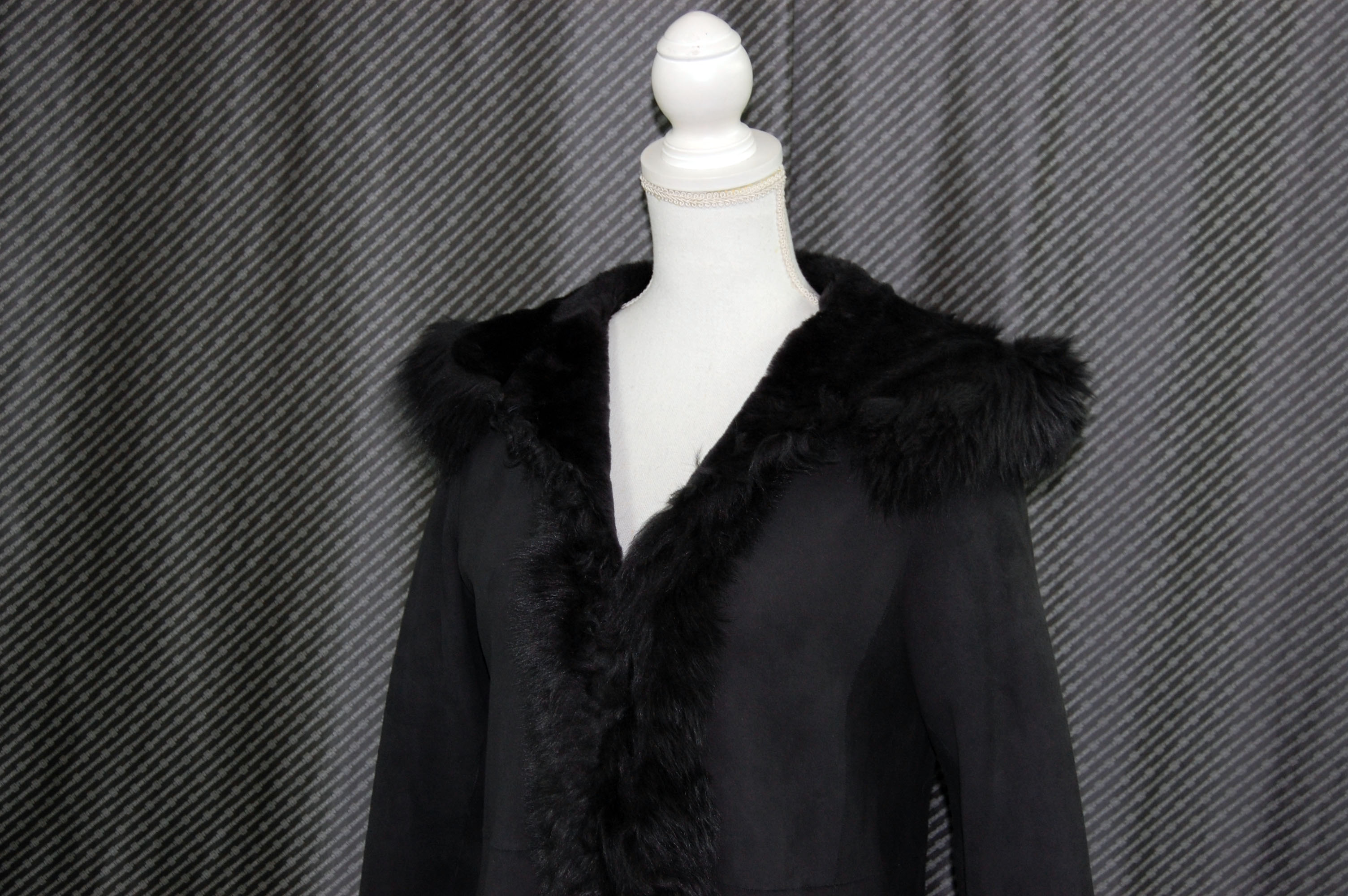 ムートン　ダブルフェイス長毛切り替えフーディーコートの画像