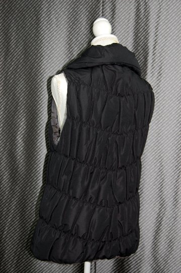 シェアードウィーゼル　リバーシブルシャーリングベストの画像