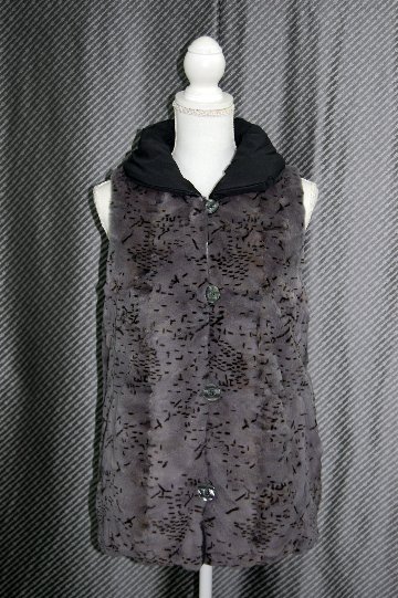 シェアードウィーゼル　リバーシブルシャーリングベストの画像