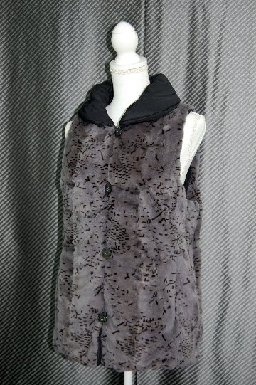 シェアードウィーゼル　リバーシブルシャーリングベストの画像