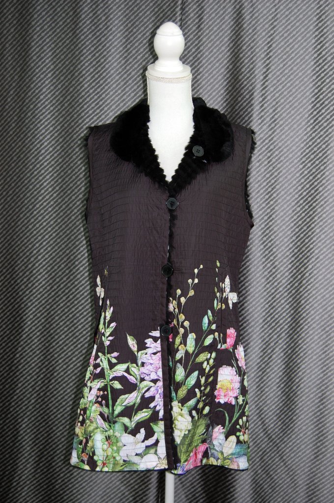 花柄プリント＆ラビットレイヤー　リバーシブルベストの画像